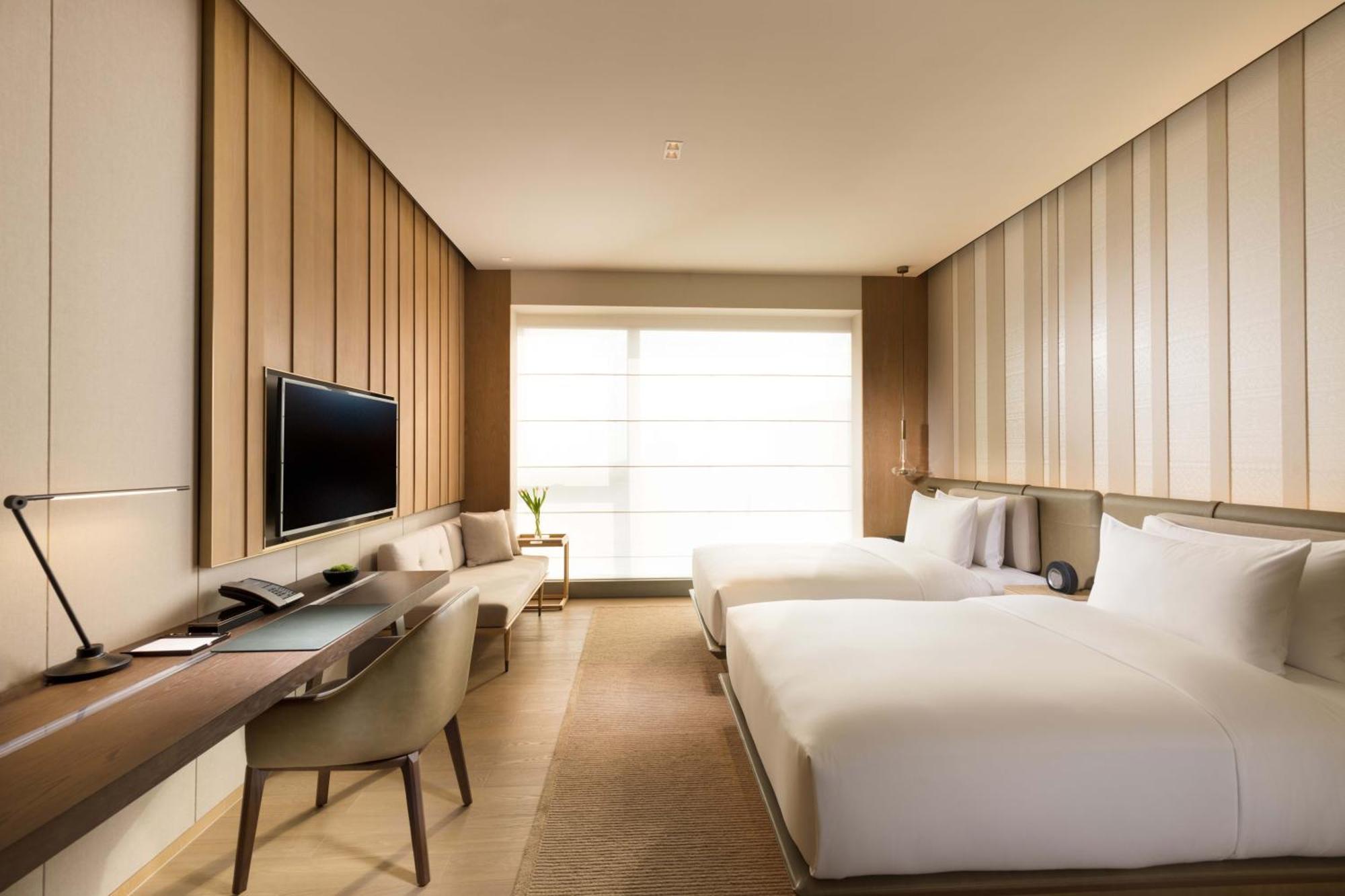 Joyze Hotel Xiamen, Curio Collection By Hilton Exterior photo