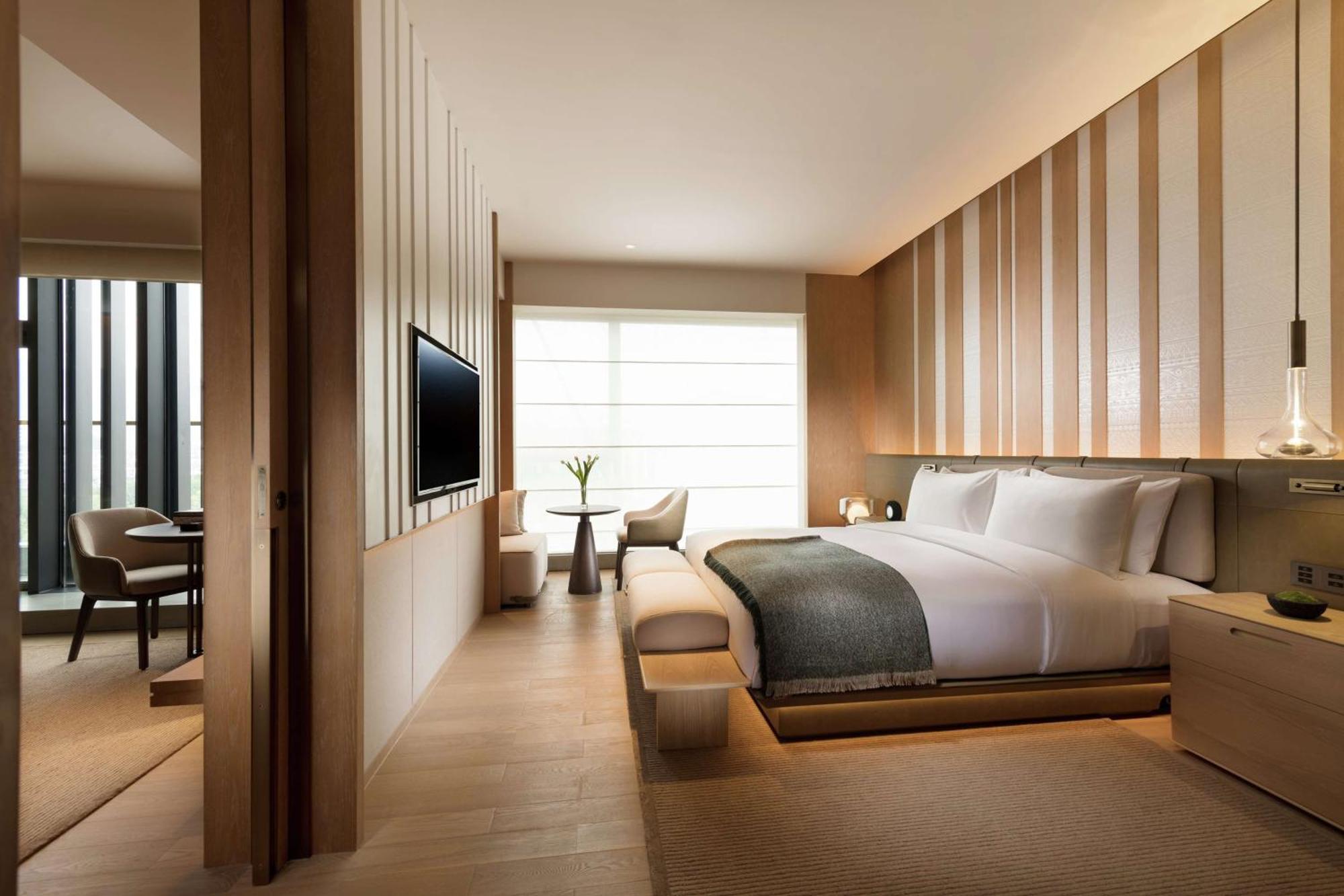 Joyze Hotel Xiamen, Curio Collection By Hilton Exterior photo