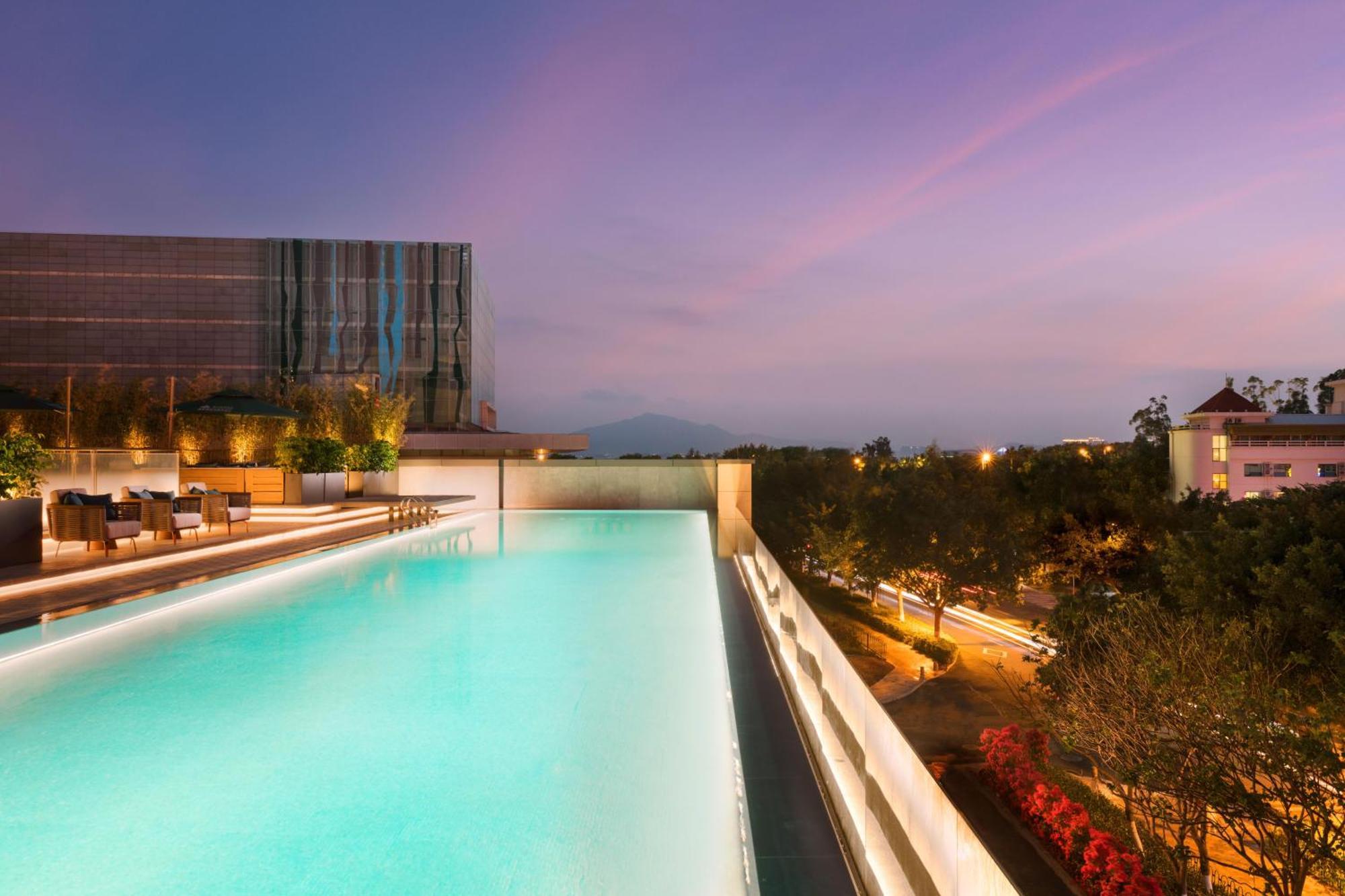 Joyze Hotel Xiamen, Curio Collection By Hilton Exterior photo