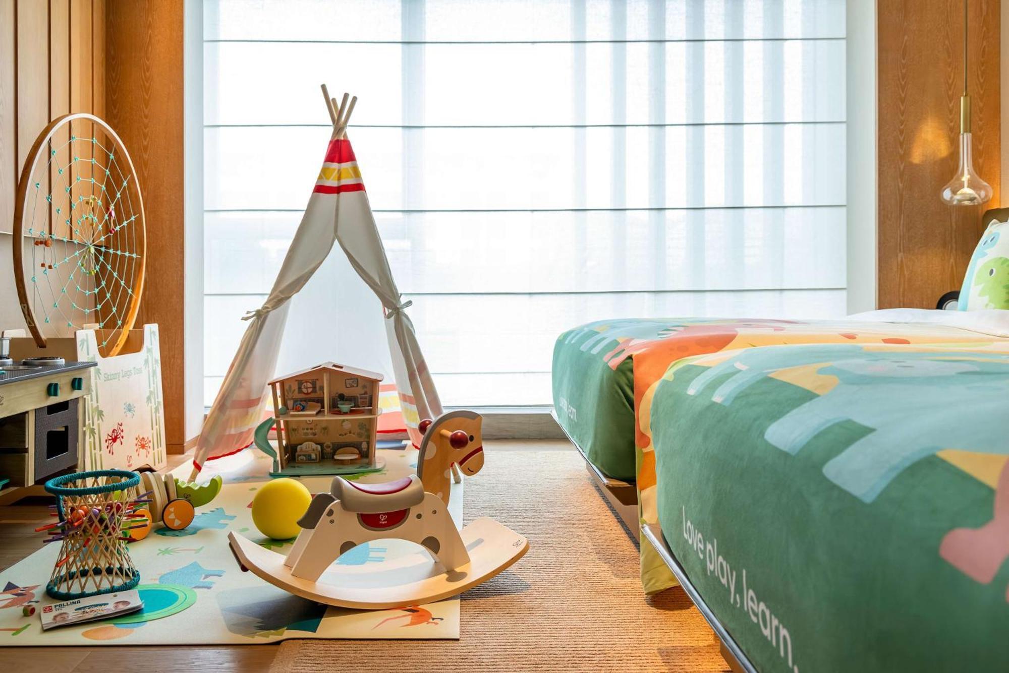 Joyze Hotel Xiamen, Curio Collection By Hilton Exterior photo